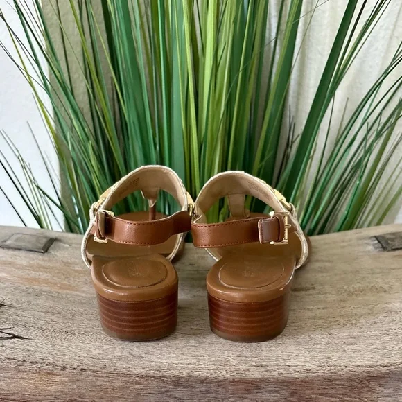 Michael Kors Charlton Thong Sandals - Picture 5 of 9